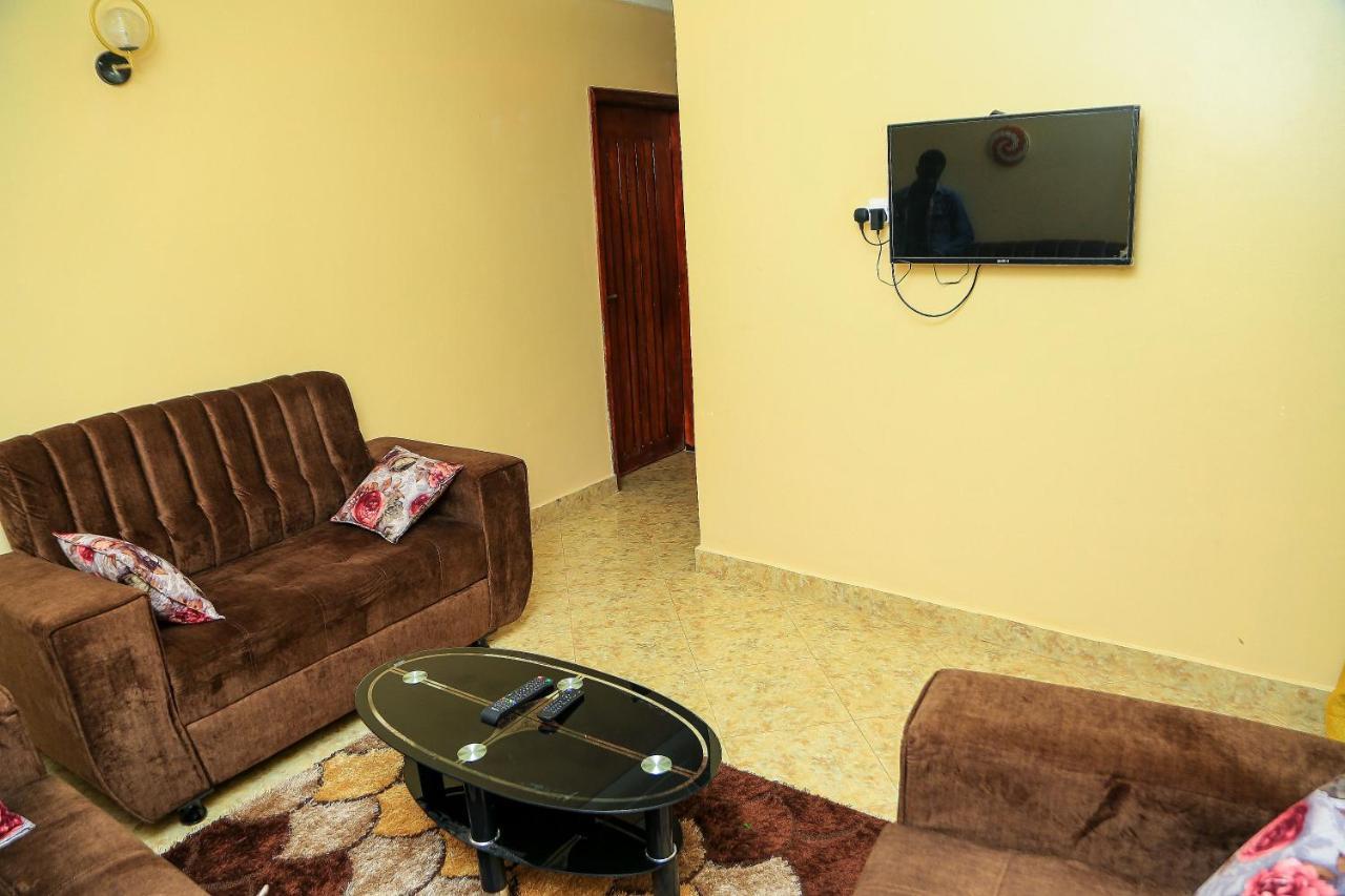 Palm Star Motel Fort Portal Екстер'єр фото
