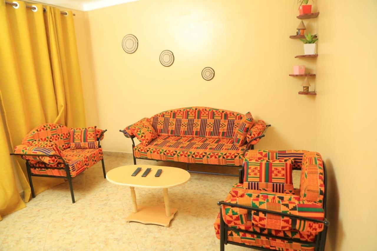 Palm Star Motel Fort Portal Екстер'єр фото