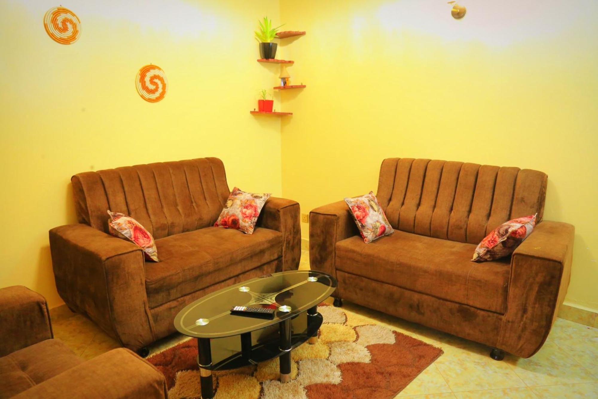 Palm Star Motel Fort Portal Екстер'єр фото