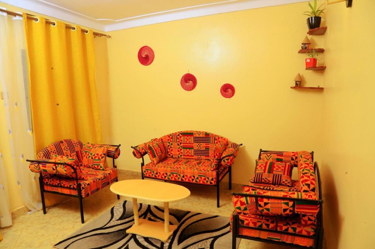 Palm Star Motel Fort Portal Екстер'єр фото